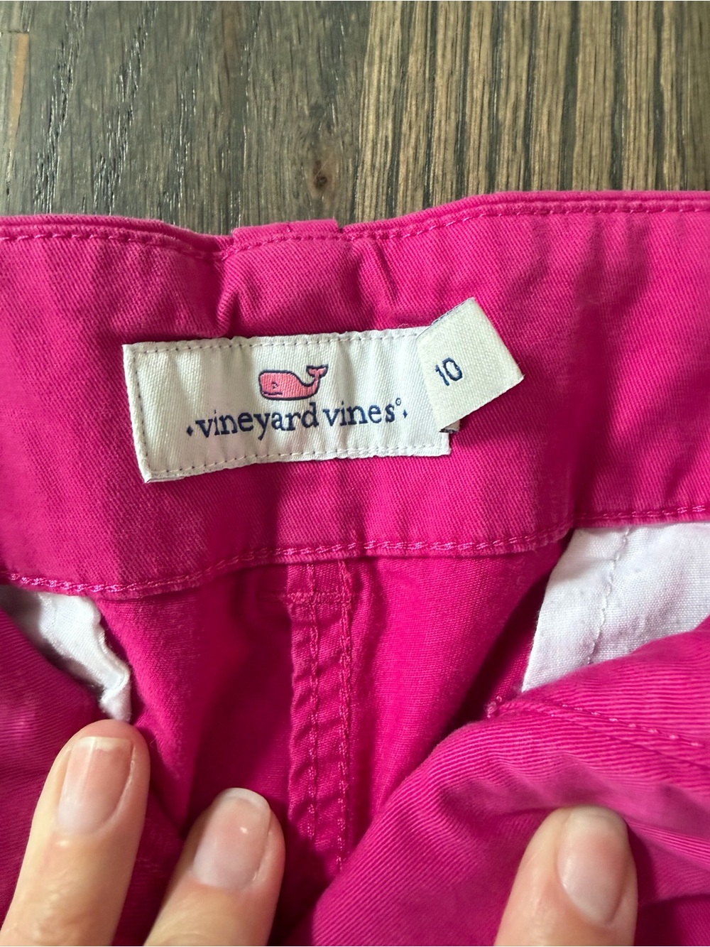 Vineyard Vines Hot Pink Women’s Casual Shorts - Picture 2 of 3
